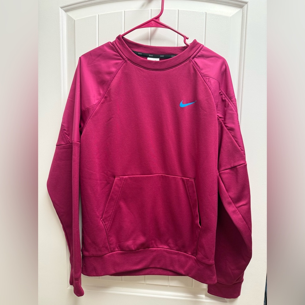 Nike Therma-FIT Women’s Pullover Fitness Shirt - Size Small Like New Condition